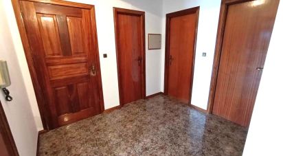 Apartamento T3 em Vila e Roussas de 120 m²