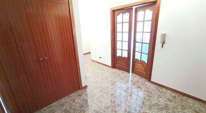 Apartamento T3 em Vila e Roussas de 120 m²