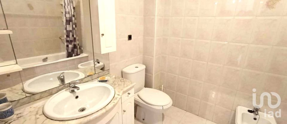 Apartamento T3 em Vila e Roussas de 120 m²