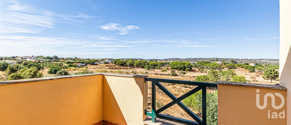 Apartamento T2 em Albufeira e Olhos de Água de 134 m²