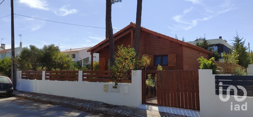 Casa / Villa T1 em Charneca De Caparica E Sobreda de 66 m²