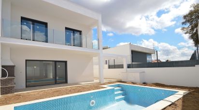 Casa / Villa T4 em Fernão Ferro de 175 m²