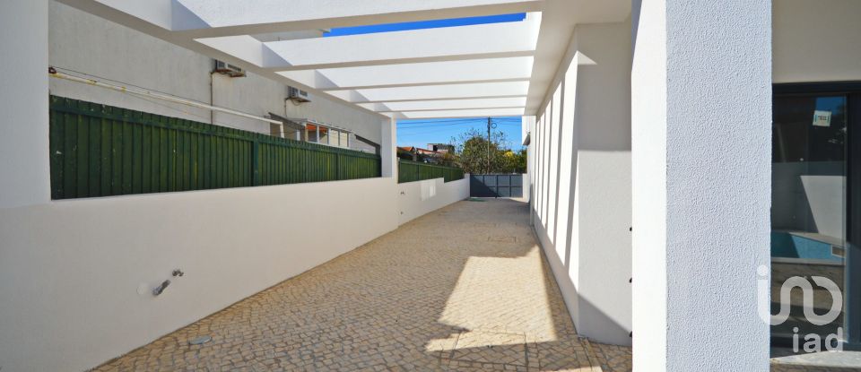 Casa / Villa T4 em Fernão Ferro de 175 m²