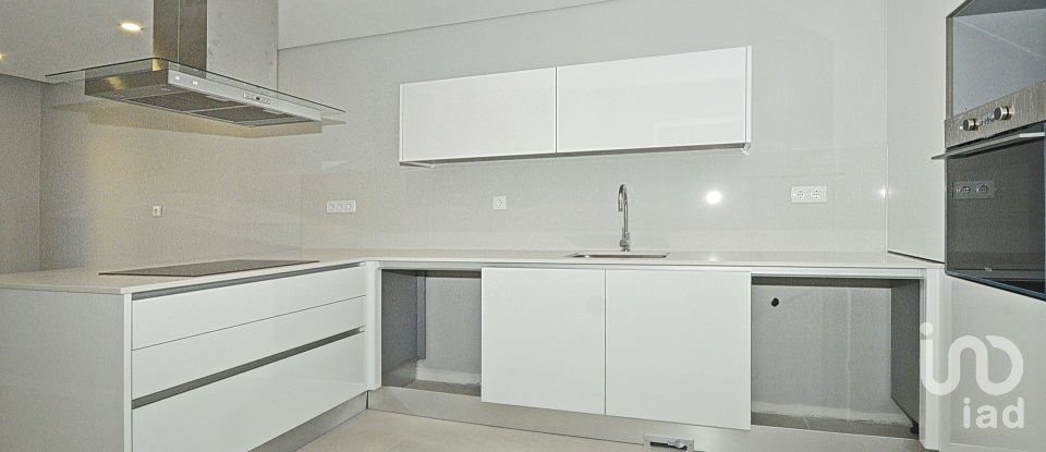 Casa / Villa T4 em Fernão Ferro de 175 m²