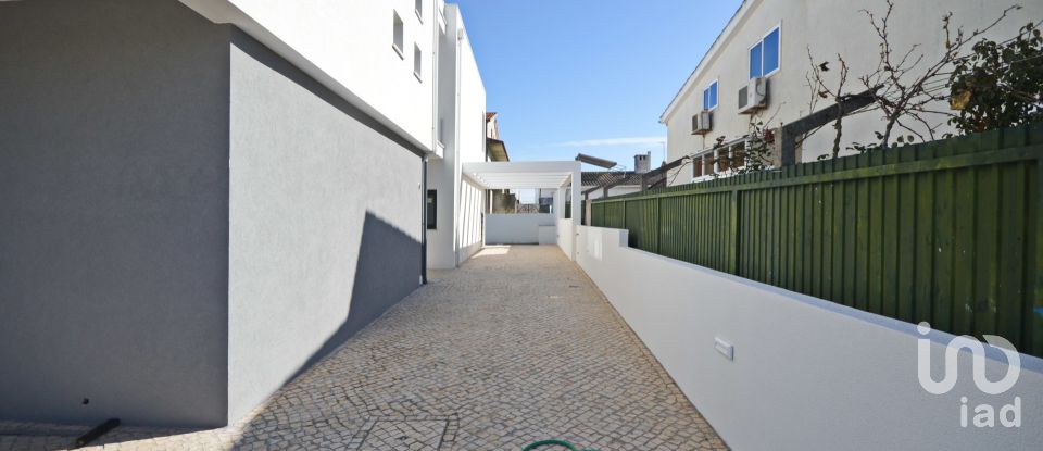 Casa / Villa T4 em Fernão Ferro de 175 m²