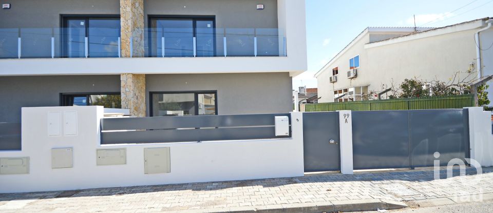 Casa / Villa T4 em Fernão Ferro de 175 m²