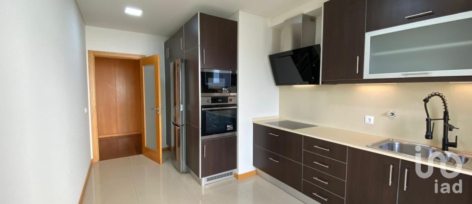 Apartamento T3 em Arcozelo de 120 m²