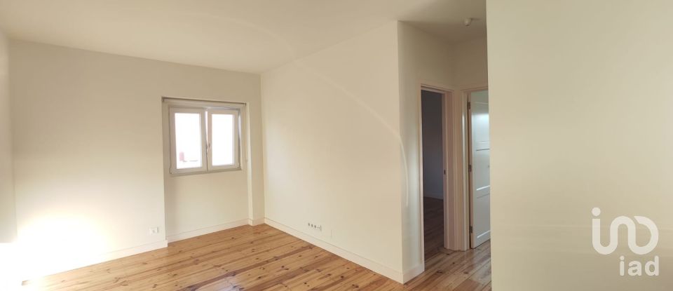 Apartamento T2 em Alcântara de 45 m²