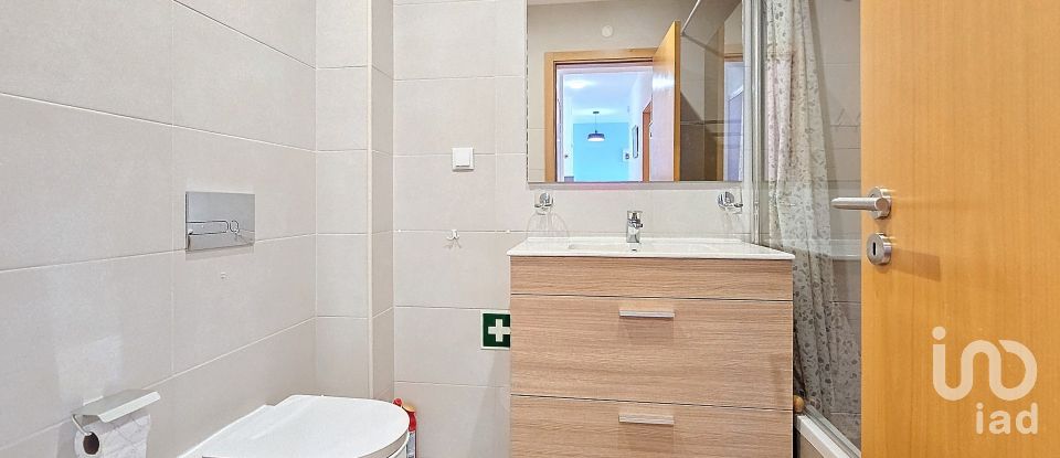 Apartamento T2 em Alcantarilha e Pêra de 65 m²