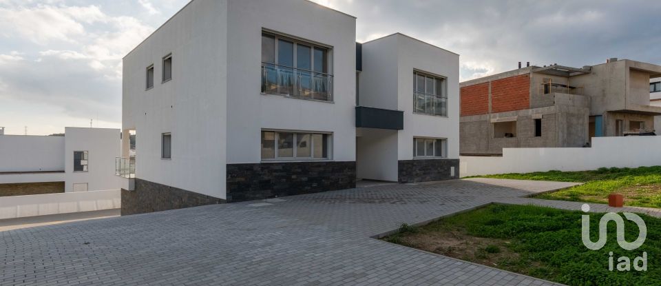 Casa / Villa T4 em Vila Franca de Xira de 498 m²