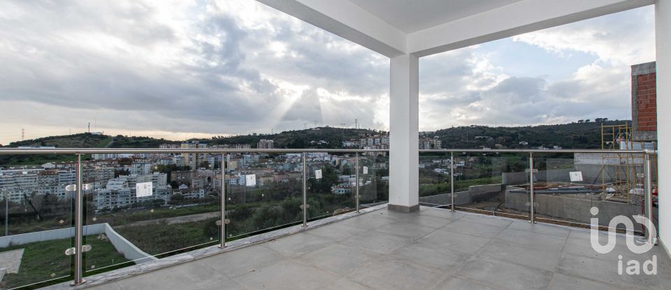 Casa / Villa T4 em Vila Franca de Xira de 498 m²