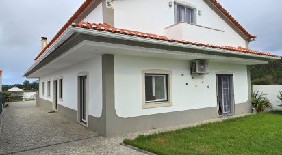 Casa / Villa T6 em Tornada e Salir do Porto de 230 m²