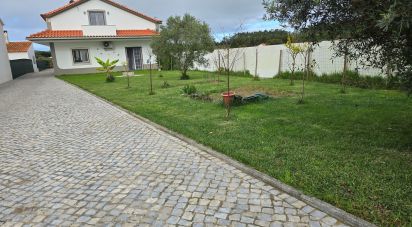 Casa / Villa T6 em Tornada e Salir do Porto de 230 m²