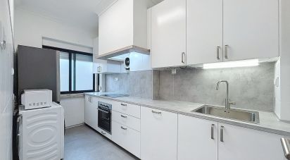 Apartamento T2 em Areeiro de 63 m²