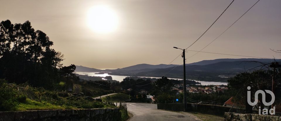 Terreno em Campos e Vila Meã de 1 220 m²