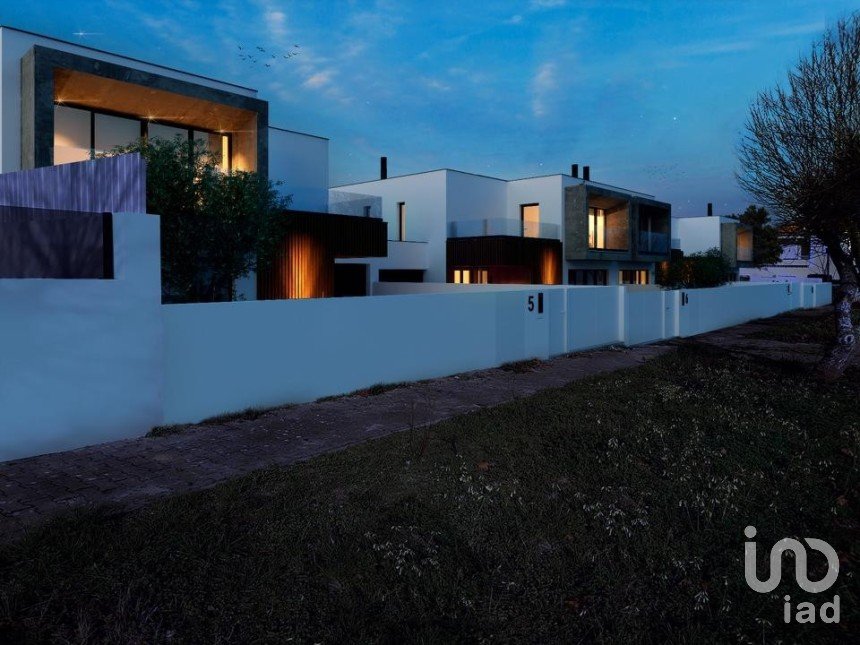 House T4 in Silveira of 211 m²