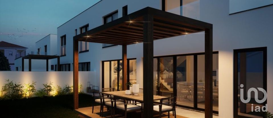 Casa / Villa T4 em Silveira de 211 m²