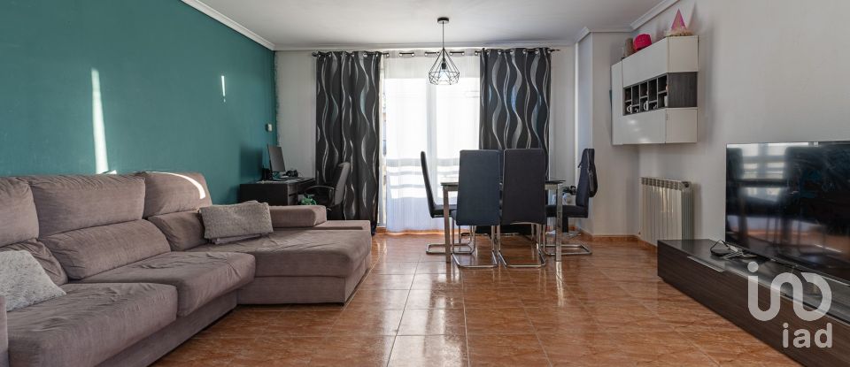 Apartment T3 in Alhos Vedros of 106 m²