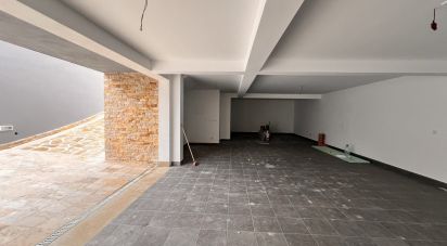 House T4 in Carvoeira of 308 m²