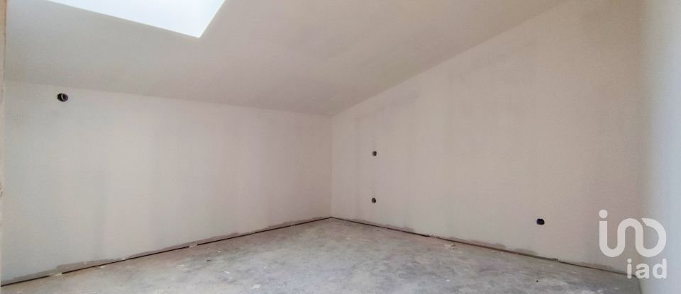 Apartamento T3 em Chafé de 89 m²