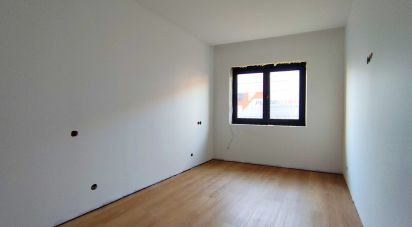 Apartamento T4 em Chafé de 80 m²