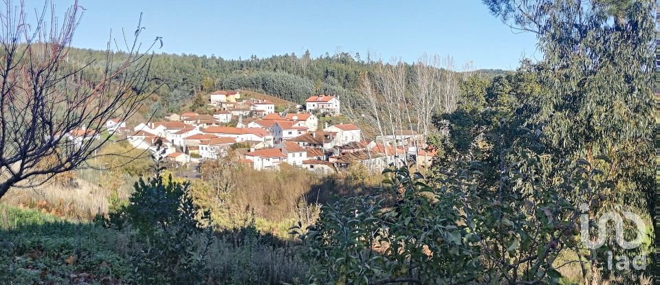 Maison de village T2 à Pedrógão Grande de 224 m²