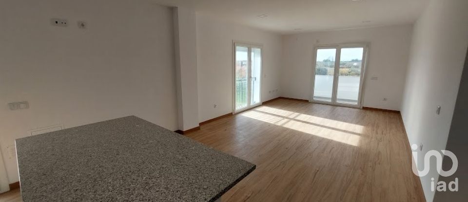 Apartamento T3 em Ourentã de 134 m²