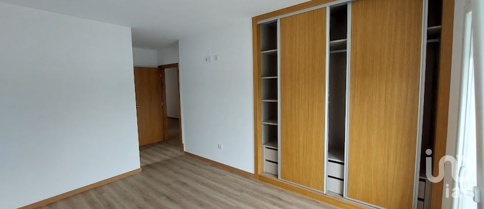 Apartamento T3 em Ourentã de 134 m²