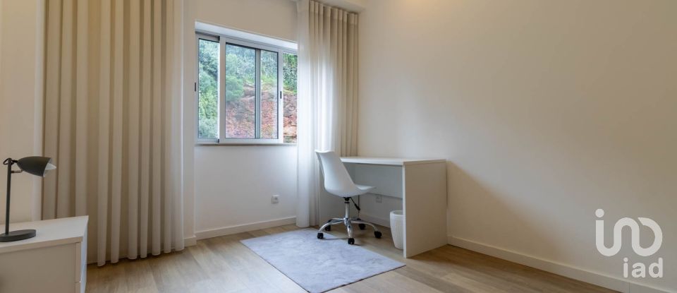 Apartamento T3 em Coimbra (Sé Nova, Santa Cruz, Almedina e São Bartolomeu) de 89 m²