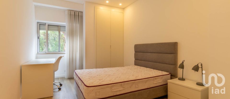 Apartamento T3 em Coimbra (Sé Nova, Santa Cruz, Almedina e São Bartolomeu) de 89 m²