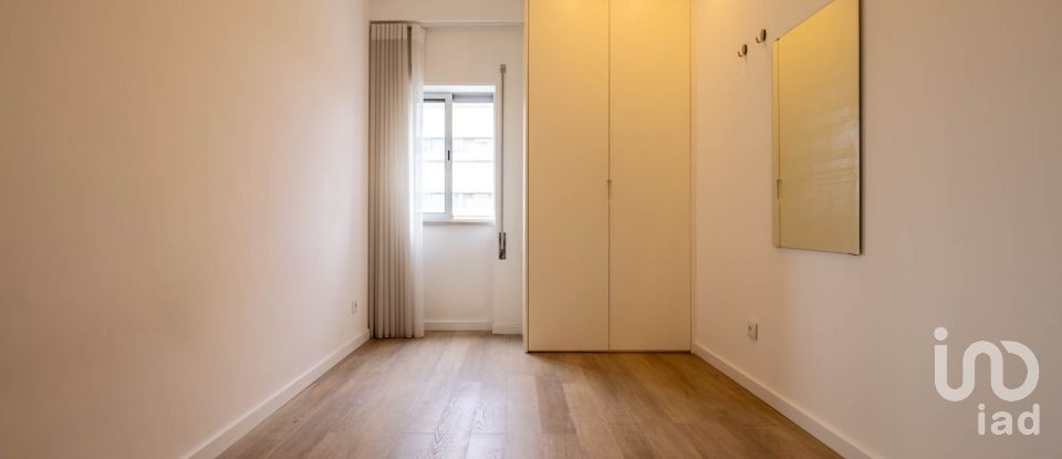 Apartamento T3 em Coimbra (Sé Nova, Santa Cruz, Almedina e São Bartolomeu) de 89 m²