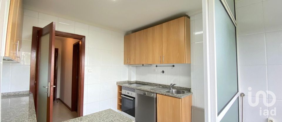 Apartamento T3 em Fânzeres e São Pedro da Cova de 91 m²