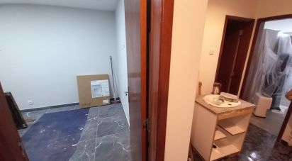 Apartment T2 in Venteira of 55 m²