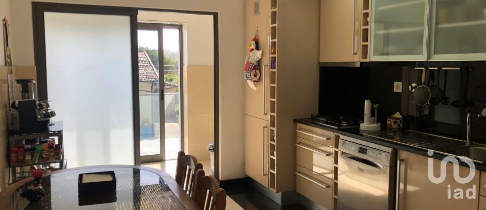 Casa / Villa T0 em São Félix da Marinha de 157 m²