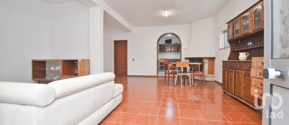 Casa / Villa T3 em Miranda do Corvo de 224 m²