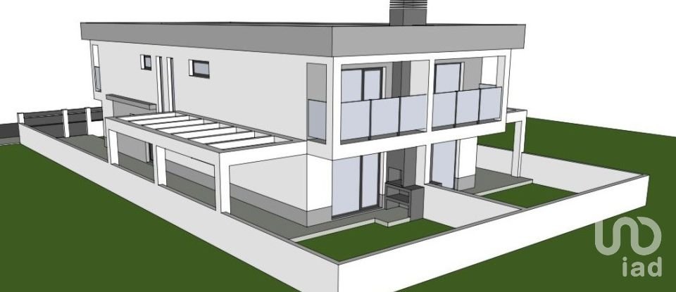 House T3 in Fernão Ferro of 134 m²