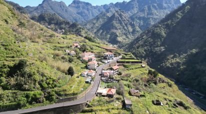 Terreno em Serra de Água de 950 m²