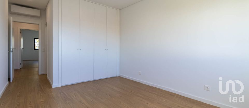 Apartamento T3 em Santo António dos Olivais de 128 m²