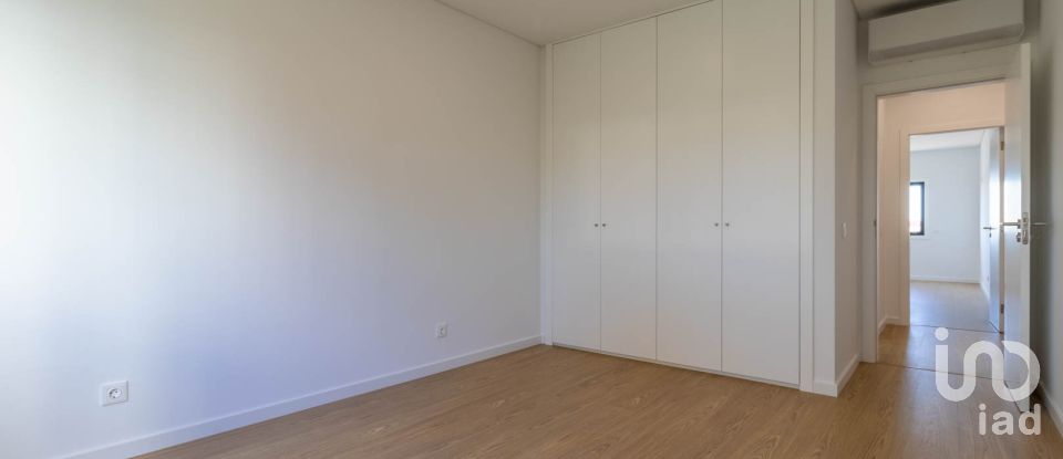 Apartamento T3 em Santo António dos Olivais de 128 m²