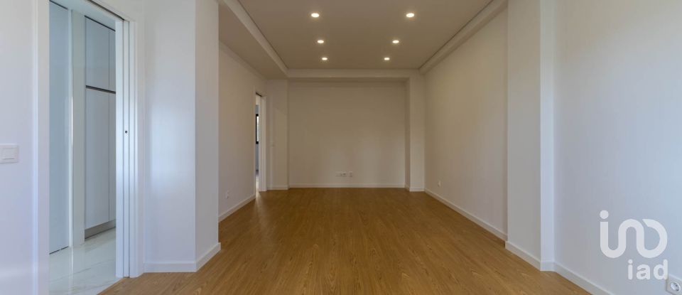 Apartamento T4 em Santo António dos Olivais de 101 m²