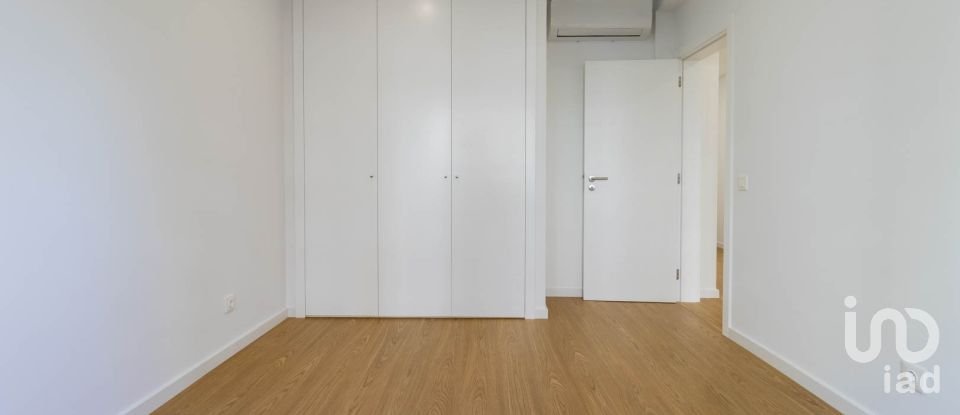 Apartamento T4 em Santo António dos Olivais de 101 m²