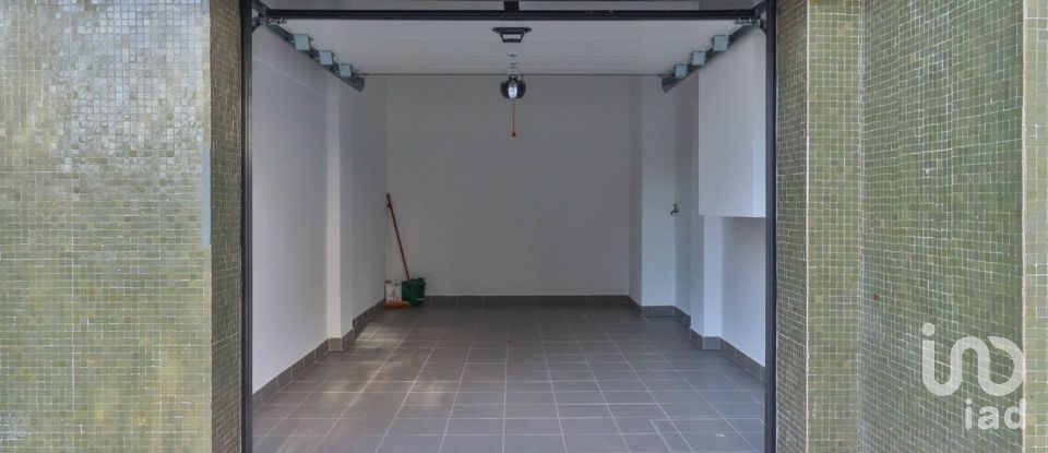 Apartamento T4 em Santo António dos Olivais de 101 m²