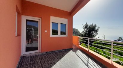 House T3 in Arco da Calheta of 112 m²