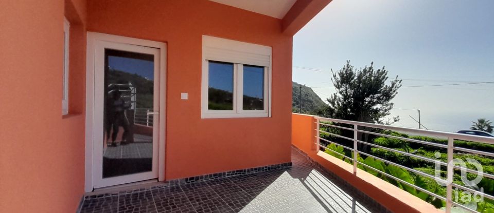 House T3 in Arco da Calheta of 112 m²