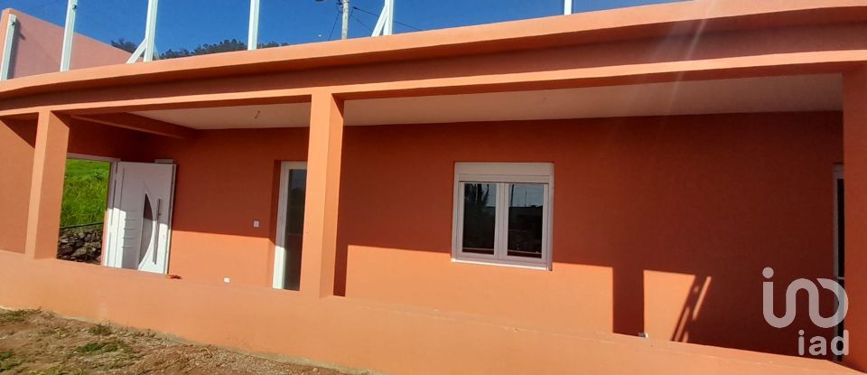 House T3 in Arco da Calheta of 112 m²