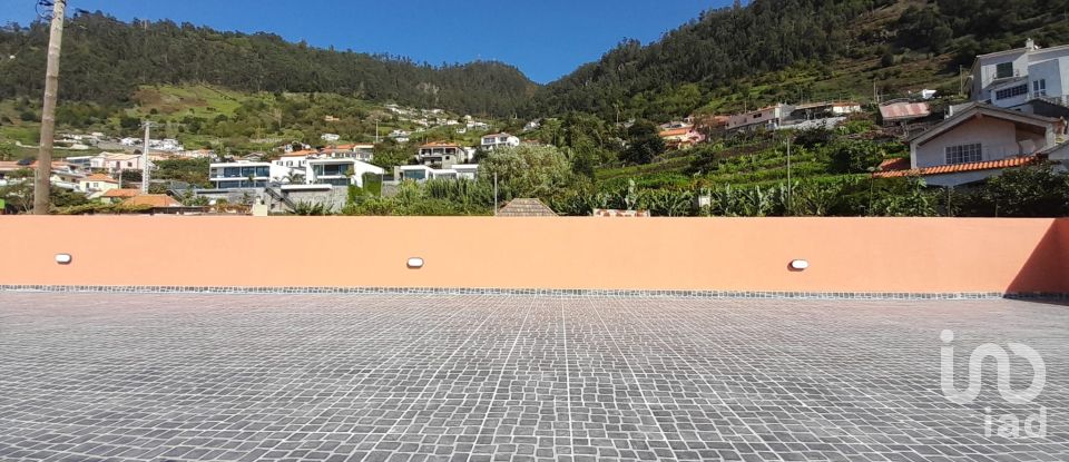 House T3 in Arco da Calheta of 112 m²