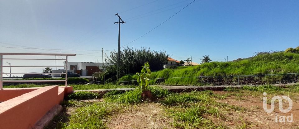 House T3 in Arco da Calheta of 112 m²