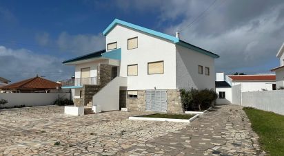 Casa / Villa T11 em Atouguia da Baleia de 533 m²