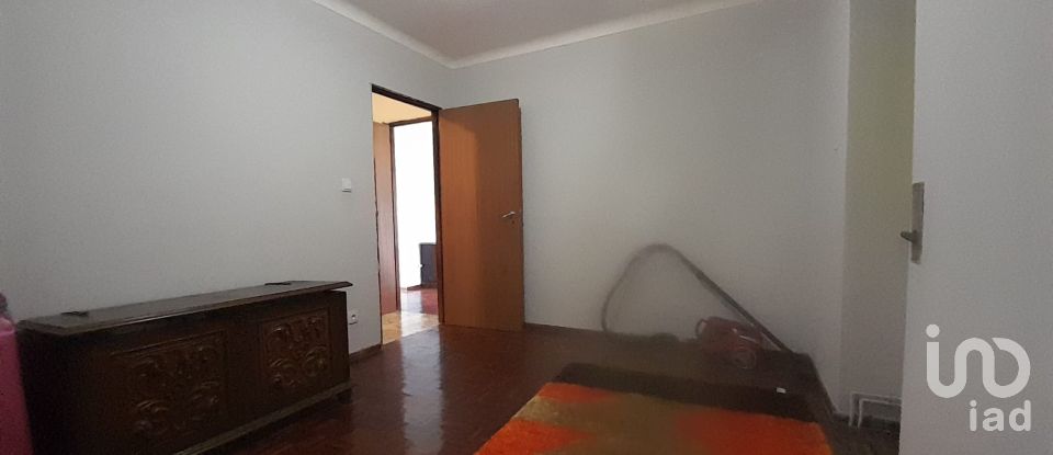 Maison T3 à Alheira E Igreja Nova de 386 m²