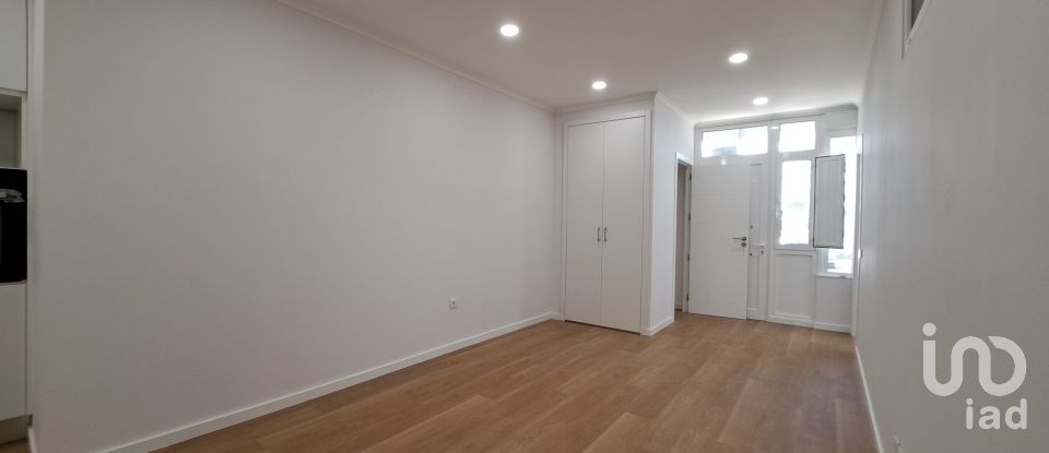 Apartment T2 in Ramada e Caneças of 107 m²